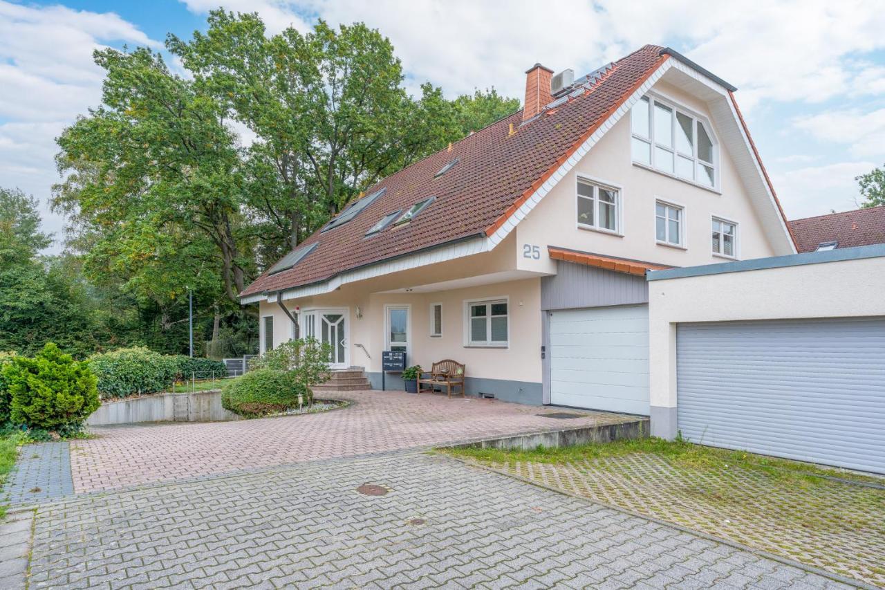 Veens Crew Home 7 Pax Dreieich Exteriér fotografie